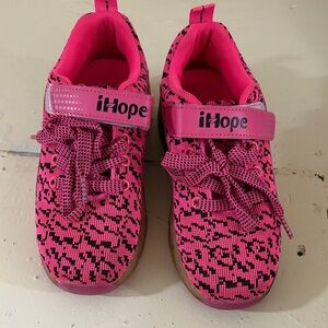 SDSPEED Kids Roller Skate Shoes with Single Wheel Shoes Sport Sneaker LED